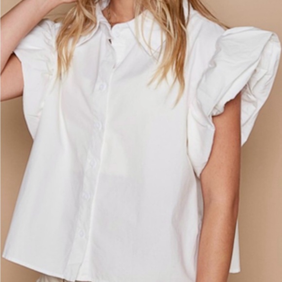 POL Tops - POL White Ruffle Sleeve Blouse